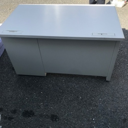 △事務机A