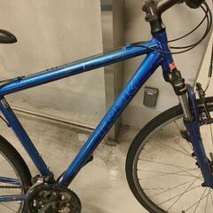 TREKのクロスバイクの画像