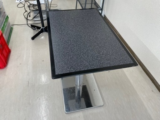 オーダーメイドテーブル2個