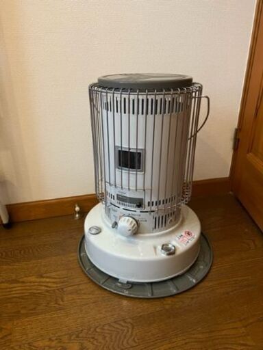 超美品　トヨトミ　石油ストーブ　KS－67H
