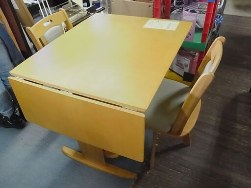 伸長式ダイニングテーブル4点セット　ダイニングセット　ダイニングテーブル　ダイニングチェア　回転椅子　ベンチ