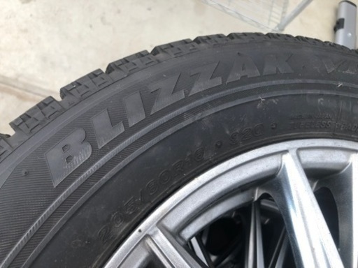 205/60R16 ブリヂストンスタッドレスタイヤ製造17年43週＋VELVAホイール4本セット