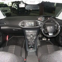 【最終処分価格】 ☆プジョー308 アリュール☆2WD／6速AT／ 修復歴なし／ドライブレコーダー／アイドリングストップ の画像