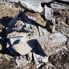 モルタルガラ  コンクリートガラ 廃花壇ブロック