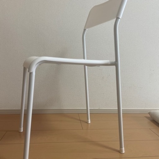 ホワイトチェア