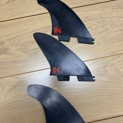 H4フィンFCS2 Mサイズ　数回使用　サーフィンショートボードの画像