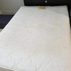 ダブルベッド0円！ご希望であればマットレスも