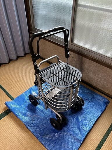 [引渡先確定]（～10/31・値引応相談）シルバーカーお売りします。
