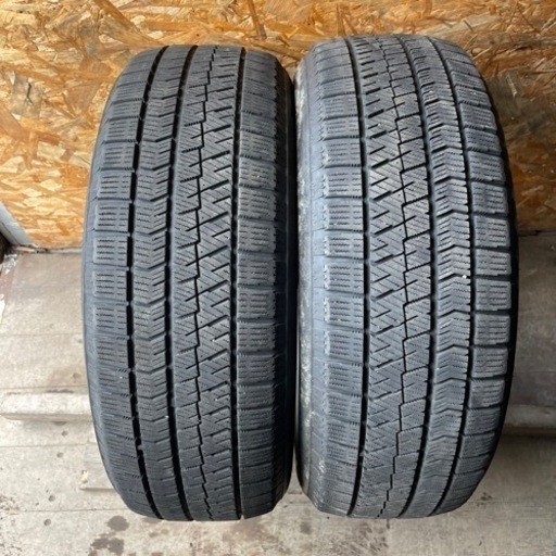 BRIDGESTONE ブリヂストン　ブリジストン　VRX2 215/60R17 スタッドレス タイヤ　2018年製　2本セット