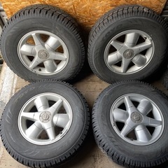極上タイヤ　　日産　テラノ　純正アルミホイール付　TOYO OBSERVE GSI-5 245/70R16 スタッドレス タイヤ　2020年製　16インチ