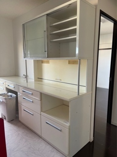 食器棚　大川家具GLAYすで購入しました。