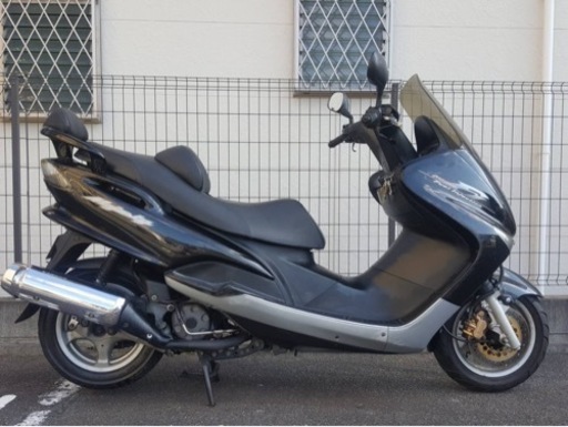 【マジェスティ125 FI 黒】☆外装に傷は多めですが機関良好な車両です☆