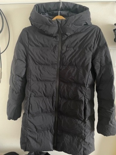 UNIQLOシームレスダウンショートコート　レディース