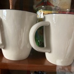 スリーコインズ　マグカップ　2つセットで