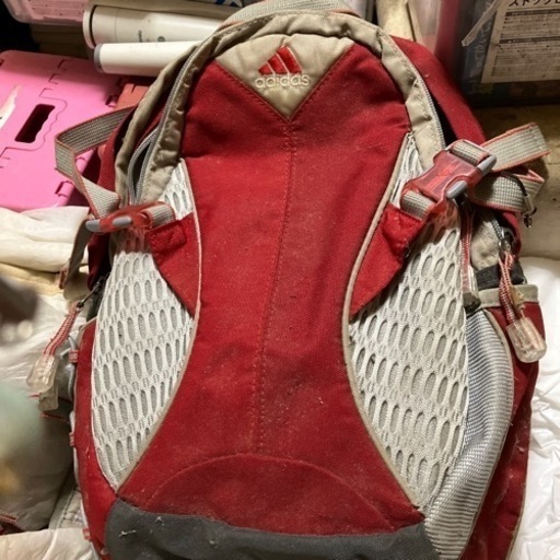 adidasリュック