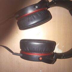 ヘッドフォンの画像