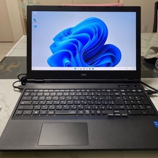 2022年モデル、i5-1145G7  office2019認証済み