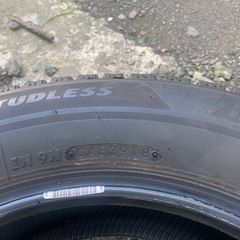 195/65R15 スタッドレスタイヤ4本　VRX2！の画像