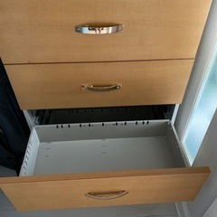 衣服チェスト　書類引き出し 収納家具　(継続中)の画像