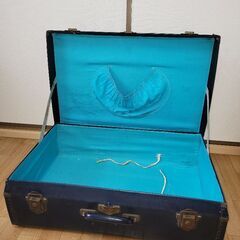 希望教えてください。昭和レトロ　トランク　結婚式　飾り　値下げの画像