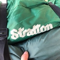 Strattonドーム型テント　寝袋？の画像