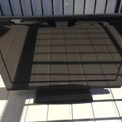 日立　テレビ　32インチ　リモコン　BCASカード付き