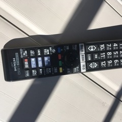日立　テレビ　32インチ　リモコン　BCASカード付きの画像