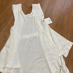 SLY 個性的トップスの画像