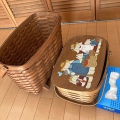 木製のカゴ　バスケット　
