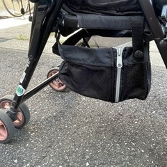コンビ　ベビーカーの画像