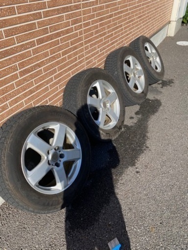 スタッドレス4本セット　225/65R17 ブリヂストンDM-V2 引き取り限定