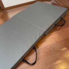 トレーニングマット グレー 折り畳み