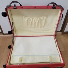キャリーバッグ　トランク　結婚式の画像