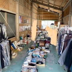 お買い上げの方服1点　無料　婦人服ガレージセール　ガラージセール...