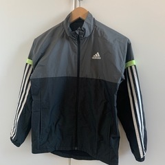 adidas アディダス　ウインドブレーカー