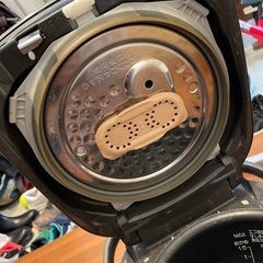 ZOJIRUSHI NP-NC10-TC IH圧力炊飯器の画像