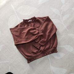 ニットロングワンピと裏起毛トレーナーの画像