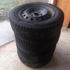 スタッドレスタイヤ 195/65R15 製造年2021年48週