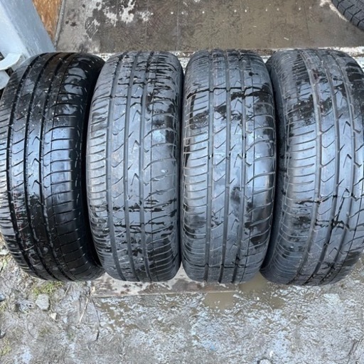 ほぼ新品　グランドハイエース　TOYO TRANPATH MPZ 215/70R15 夏タイヤ　TOYOTA 純正アルミホイール付き　6穴　2017年製　15インチ