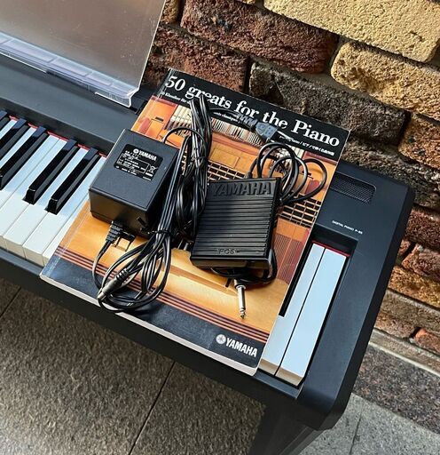 美品 ヤマハ 電子ピアノ P-95B 88鍵 高品位ピアノ音色 GHS鍵盤 軽量コンパクト