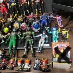 仮面ライダーシリーズ　ソフビ、指人形、その他部品の画像