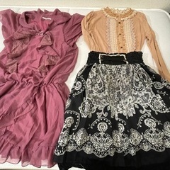 axes femme ★ ワンピースとブラウスとスカート★婦人用古着