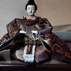 段飾りの雛人形