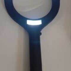 照明付き拡大鏡の画像