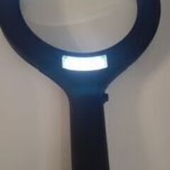 照明付き拡大鏡の画像