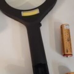 照明付き拡大鏡の画像