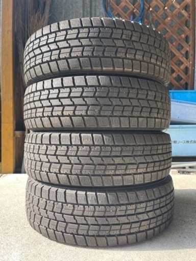 ワ）Goodyear ICE NAVI７グッドイヤーアイスナビセブン 165/60R15 84Q スタッドレスタイヤ 4本セット バリ山