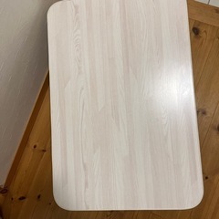 ハウステーブルの画像