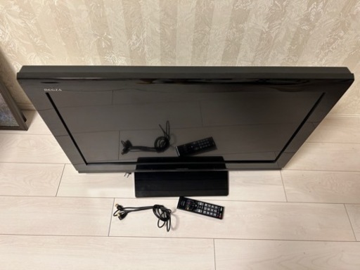 TOSHIBA 32インチ　テレビ