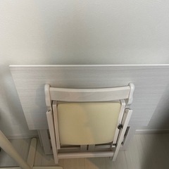 【値下げ】折りたたみデスク＆チェア(幅70×奥行45×高さ69.5cm・ホワイトウォッシュ)の画像